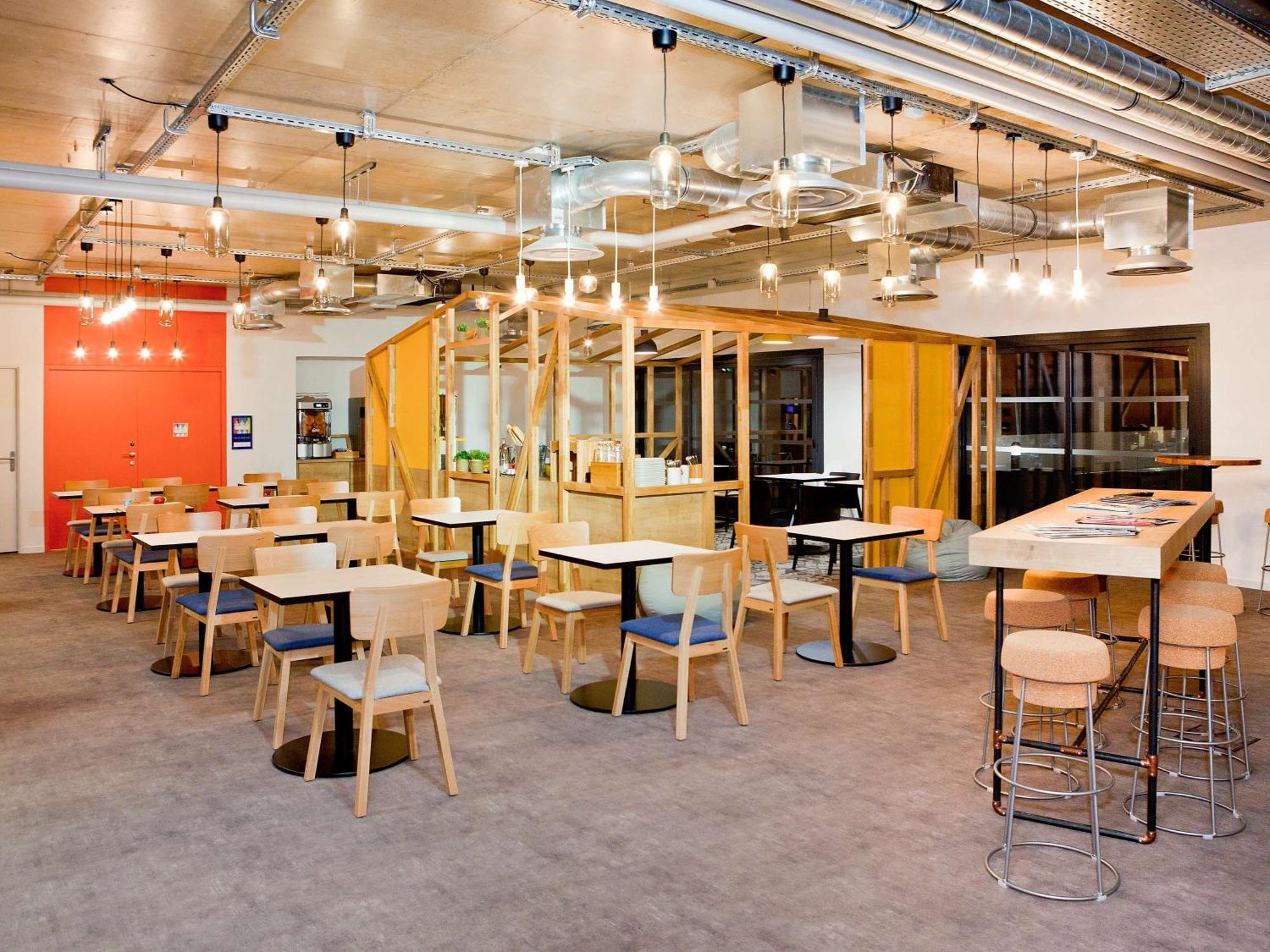 Ibis Styles En Champagne Centre 3*